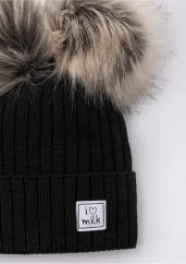 Dětská zimní čepice s bambulkami, černá