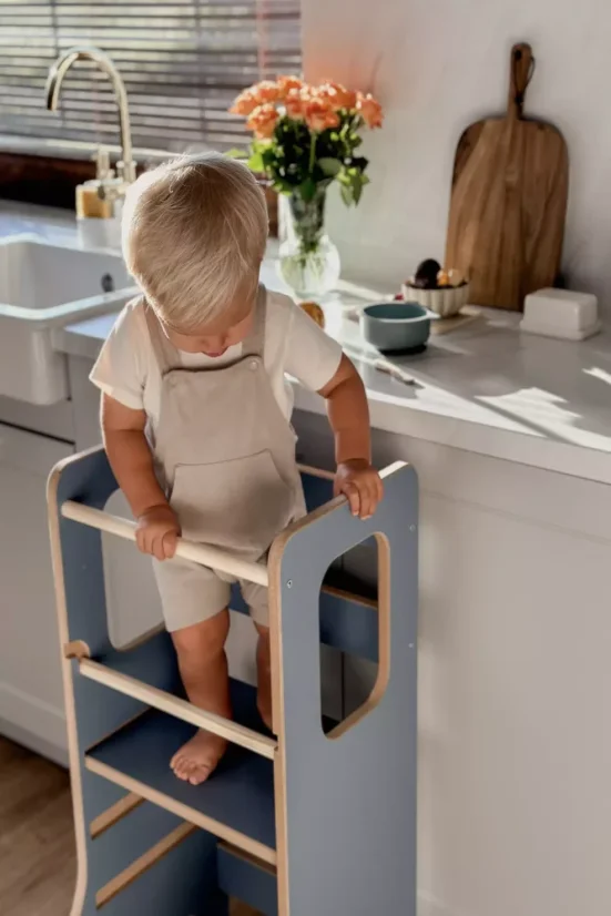 Učiaca veža Montessori pre deti modrá
