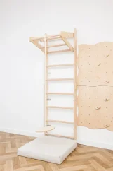 Dětská kulatá dřevěná houpačka na laně