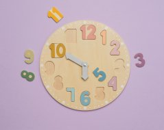 Drevené puzzle hodiny