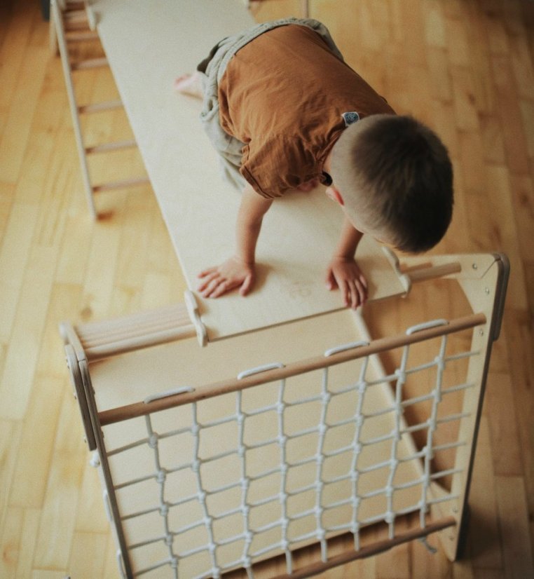 Montessori Pikler šplhacia doska a šmykľavka