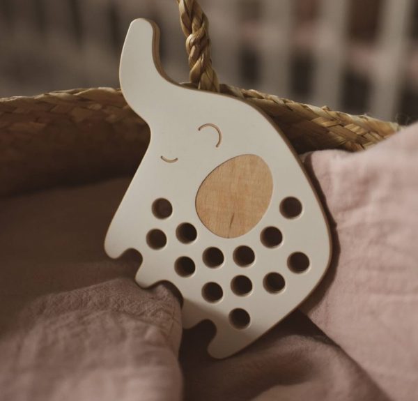 Montessori dřevěná proplétací hračka - sloník