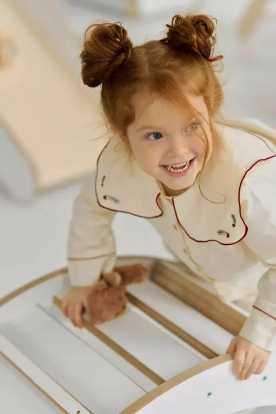 Montessori drevená hojdačka biela M - Farba: Prírodná