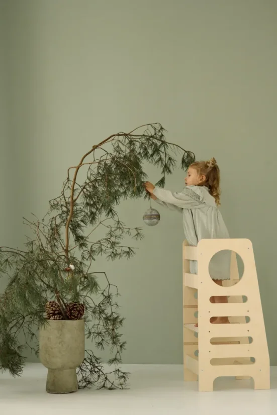 Montessori učiaca detská veža stredná natural