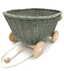 Prútený vozík na ťahanie za šnúrku - olivová