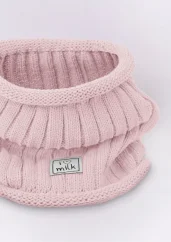 Dětský zimní šátek v pudrově růžové barvě
