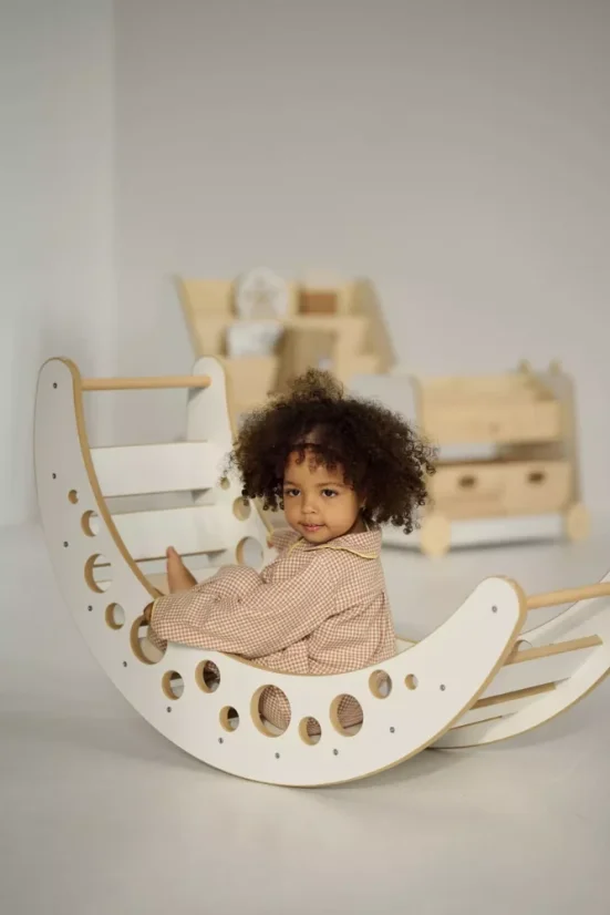 Dřevěná Montessori houpačka Moon L