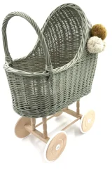 Proutěný vysoký kočárek pro panenky olivová