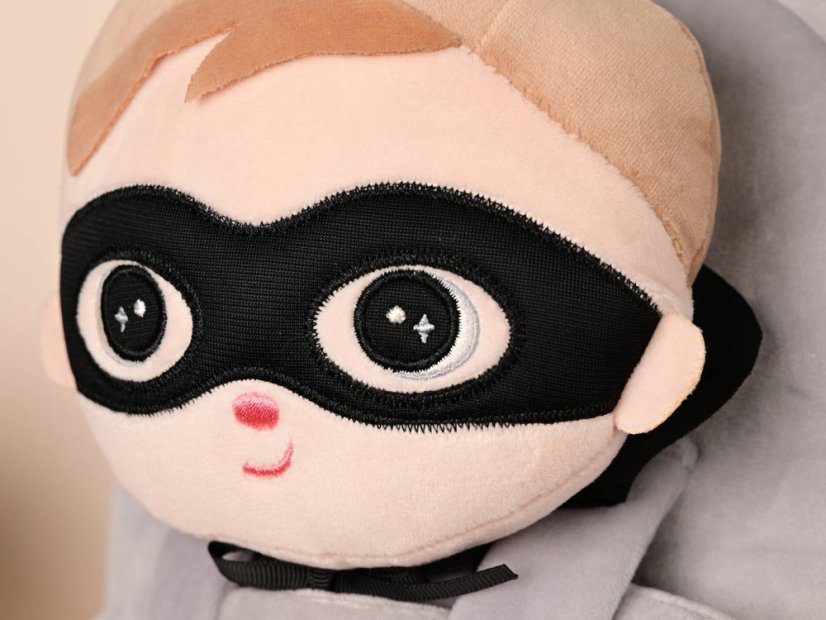 Batoh s odnímatelným plyšákem – superhrdina  30 cm