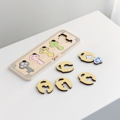 Drevené senzorické puzzle Montessori – zámky a kľúče