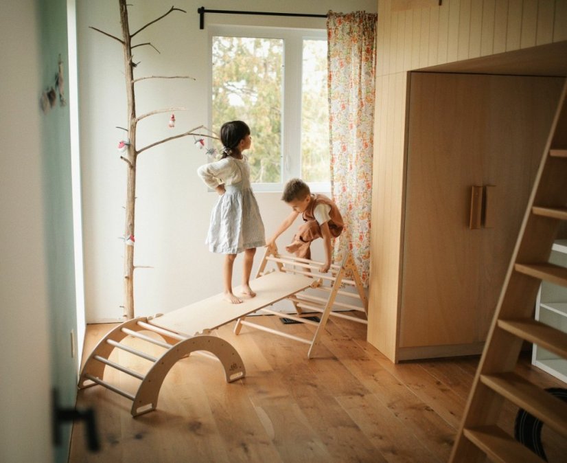 Montessori Pikler šplhacia doska a šmykľavka