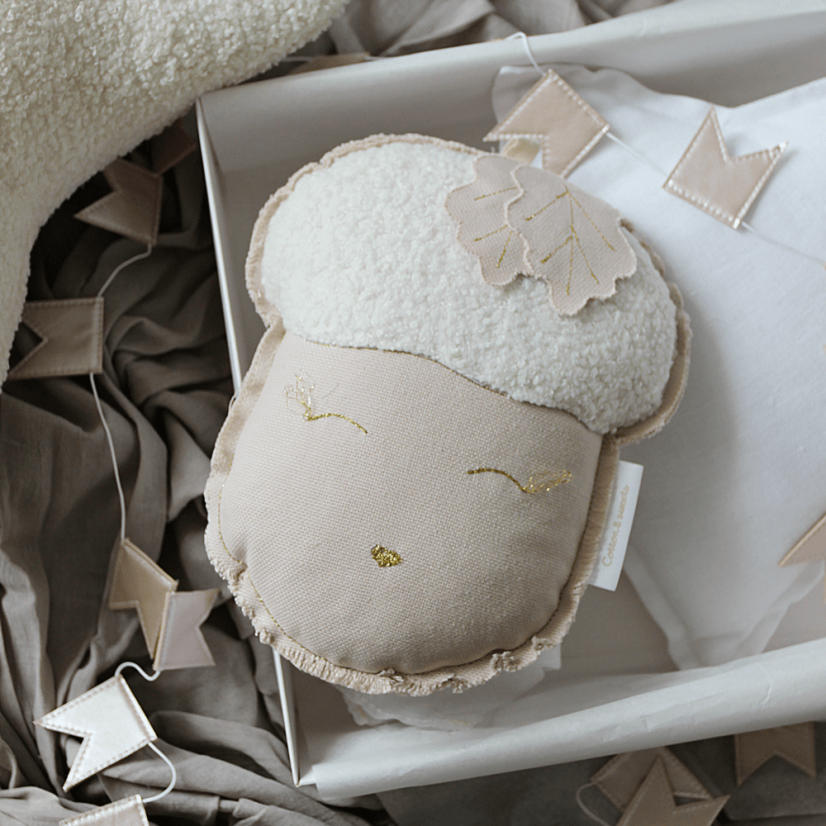 Závesná dekorácia dubový orech púdrovo ružová 23x29x10cm