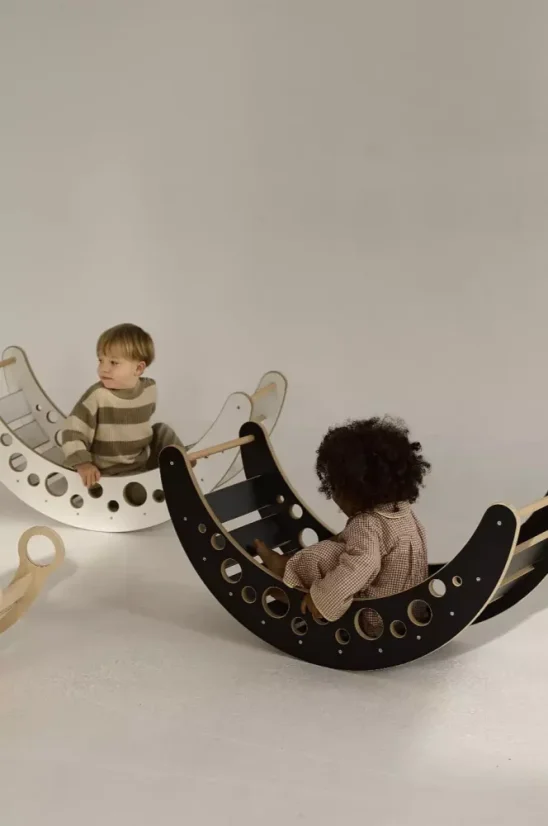 Dřevěná Montessori houpačka Moon L