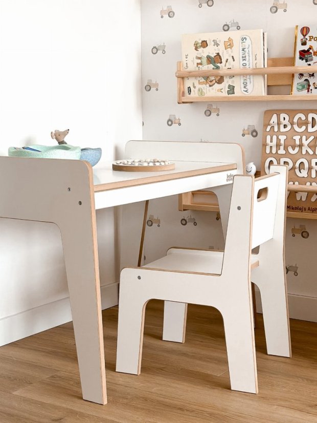 Montessori nábytková zostava pre väčšie deti - biela