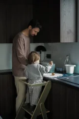 Učíci montessori dětská věž skládací olivová