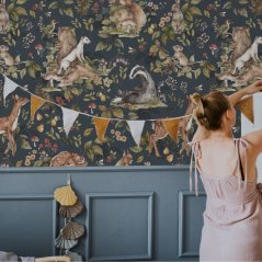 Tapeta roztomilá lesní zvířata tmavá 280x100cm