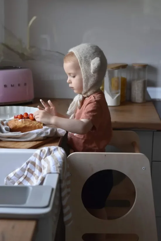 Montessori učiaca detská veža stredná natural