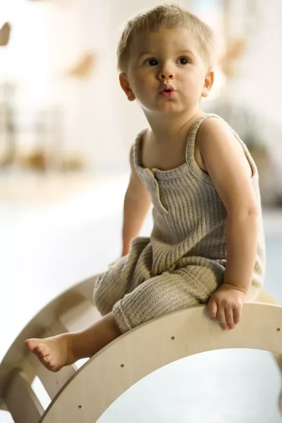 Montessori drevená hojdačka prírodná S - Farba: Šedá